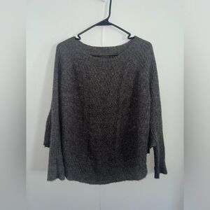 Daisy Fuentes Women’s Gray Wool Blend Pullover Poncho Sweater Sz Medium